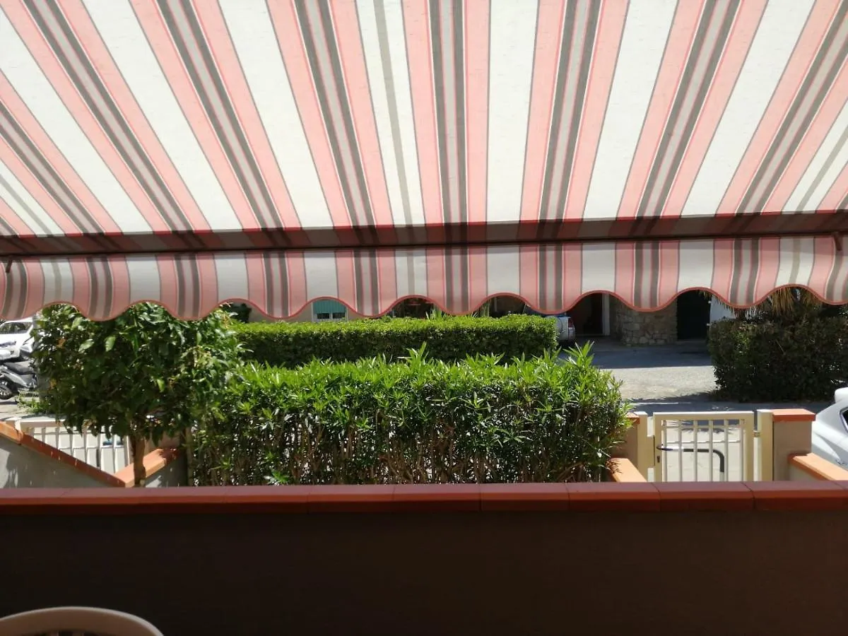 Appartamento Con 2 Terrazze Porto Azzurro A 300 Mt Dal Centro