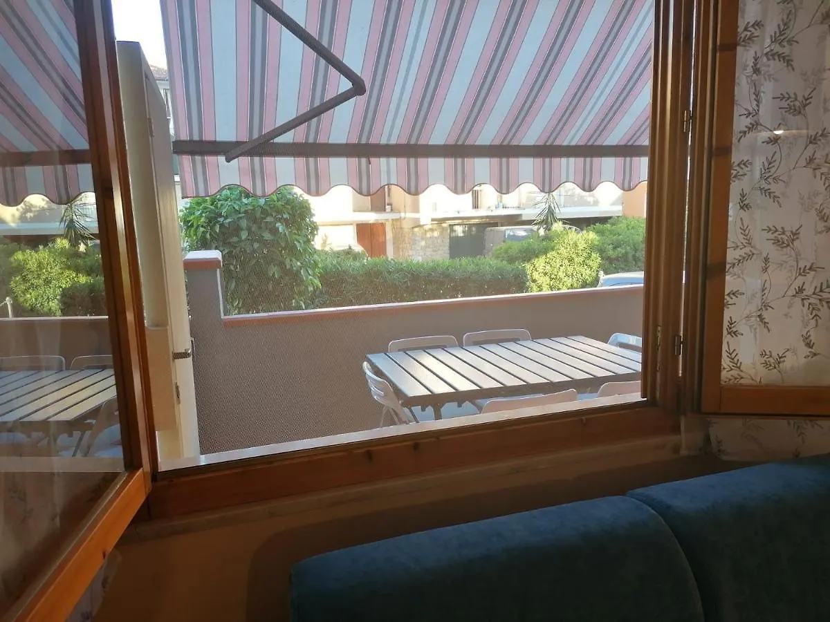 Appartamento Con 2 Terrazze Porto Azzurro A 300 Mt Dal Centro 0*,
