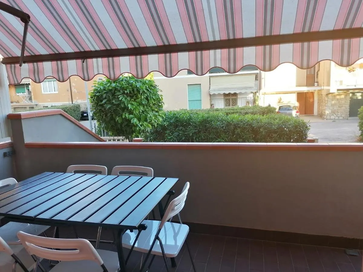 Appartamento Con 2 Terrazze Porto Azzurro A 300 Mt Dal Centro